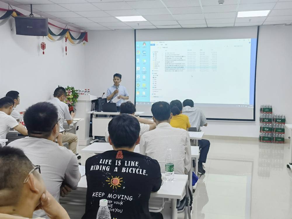 哈尔滨宇轩3D打印技术有限公司药业技术交流会 (3) - 副本.jpg